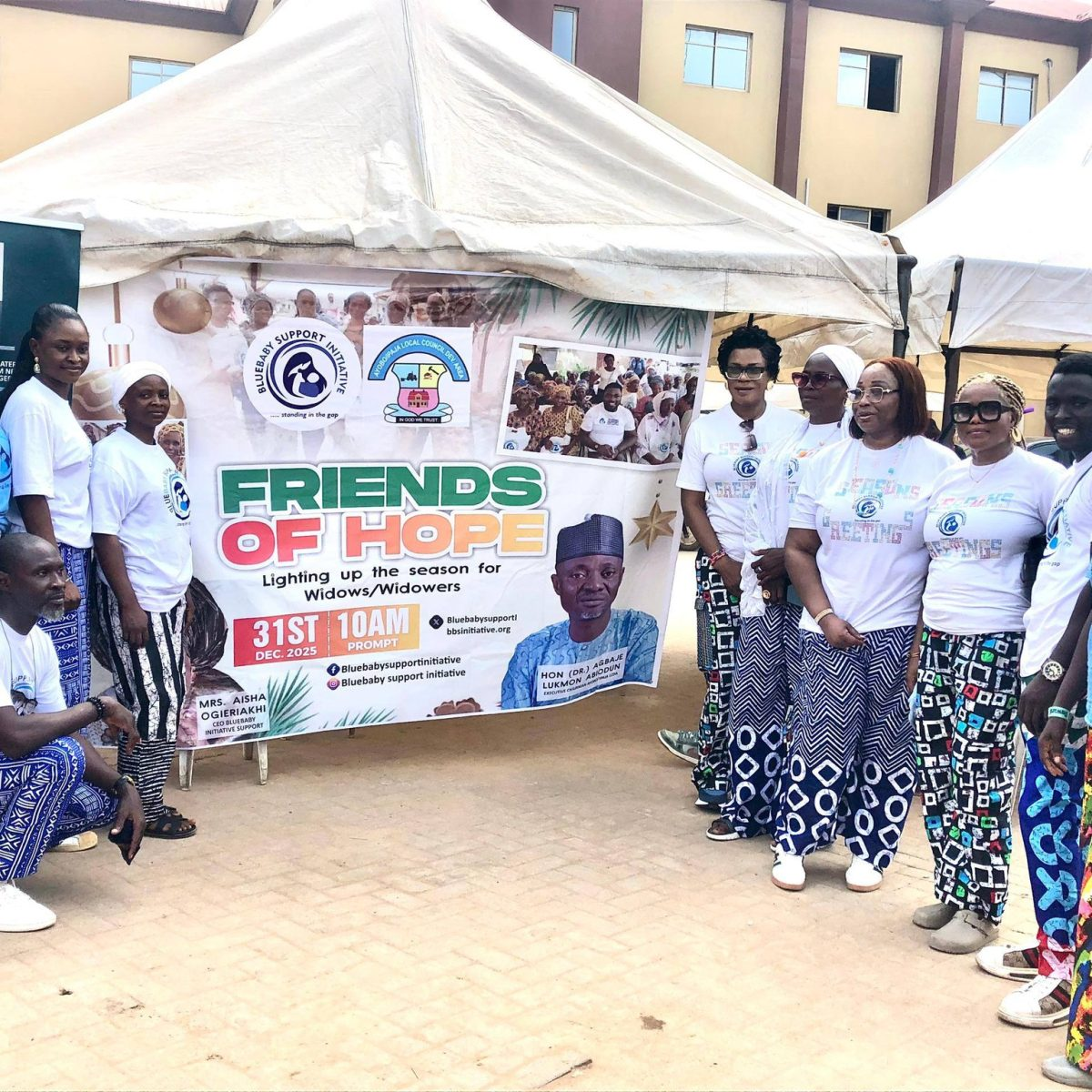 Friends of Hope outreach volunteers and beneficiaries